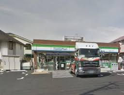 コンビニ　ファミリーマート 東葛西三丁目店（コンビニ）まで376m