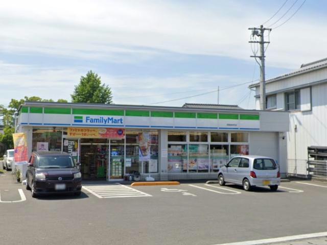 コンビニ　ファミリーマート徳島国府町店（コンビニ）まで751m