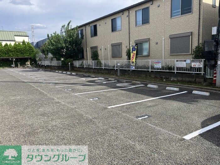 駐車場　駐車場