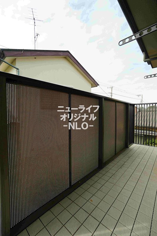 バルコニー　日中に日が差し込む南向きのバルコニー☆