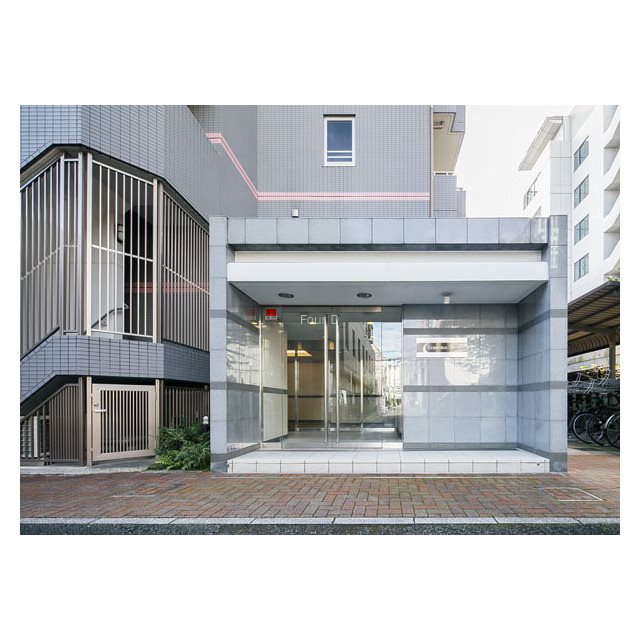 エントランス　★見学予約受付中★