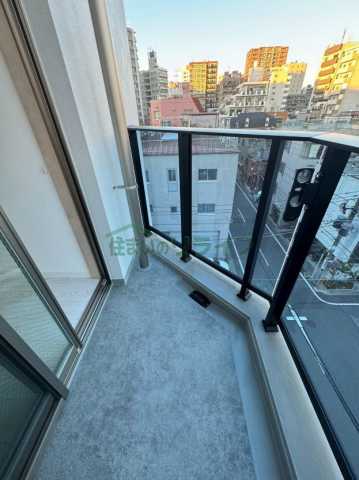 CREATIF上野入谷の内装写真