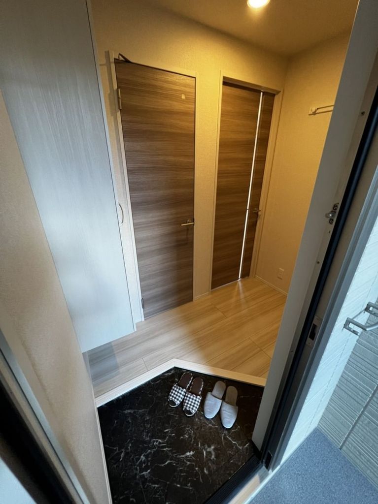 玄関　★お部屋探しは株式会社タウンハウジング東京まで★