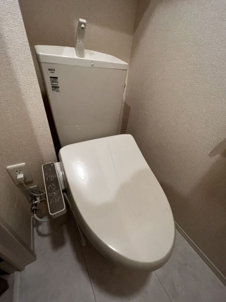 トイレ　★お部屋探しは株式会社タウンハウジング東京まで★