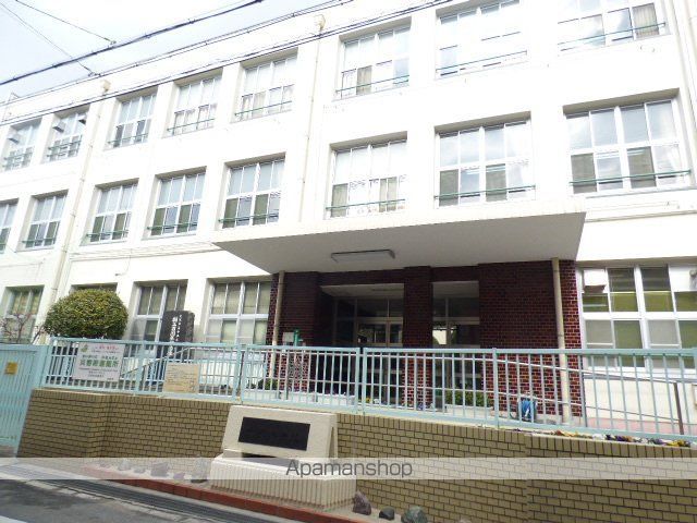 小学校　中本小学校（小学校）まで856m