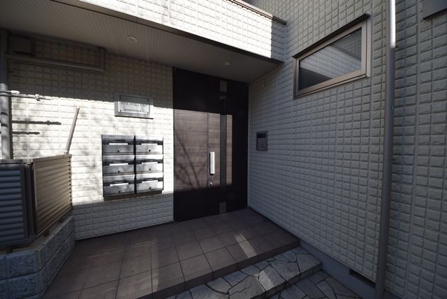 エントランス　★オートロックも完備です★