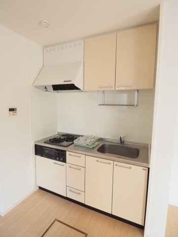 キッチン　※同物件別部屋参考写真