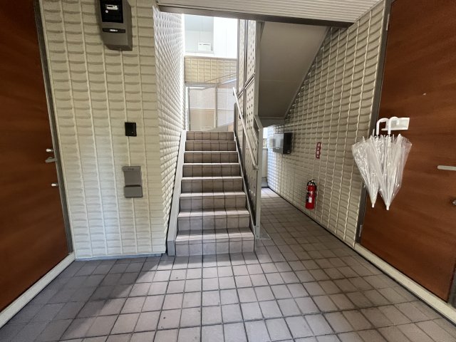 ロビー　ラティフォリア市ヶ谷