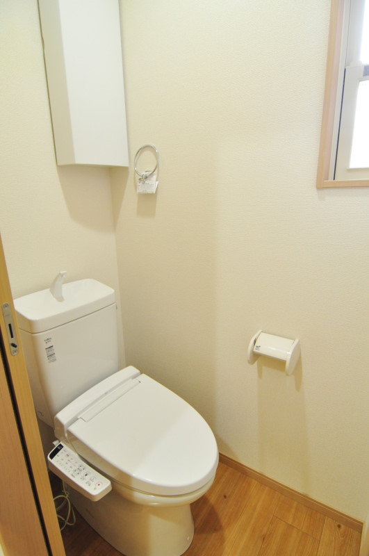 トイレ　落ち着いたトイレです