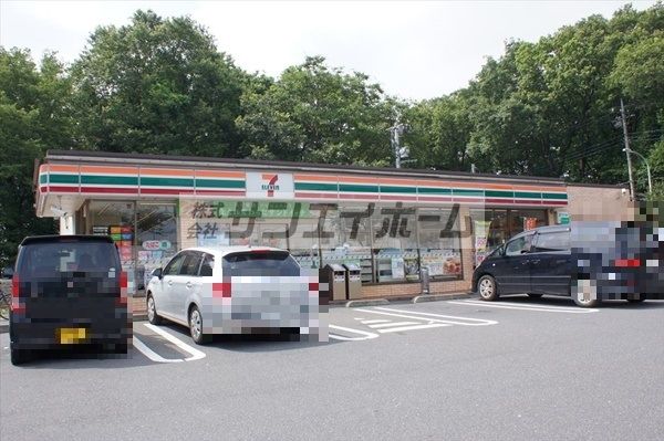 コンビニ　セブンイレブン東所沢バイパス店（コンビニ）まで850m
