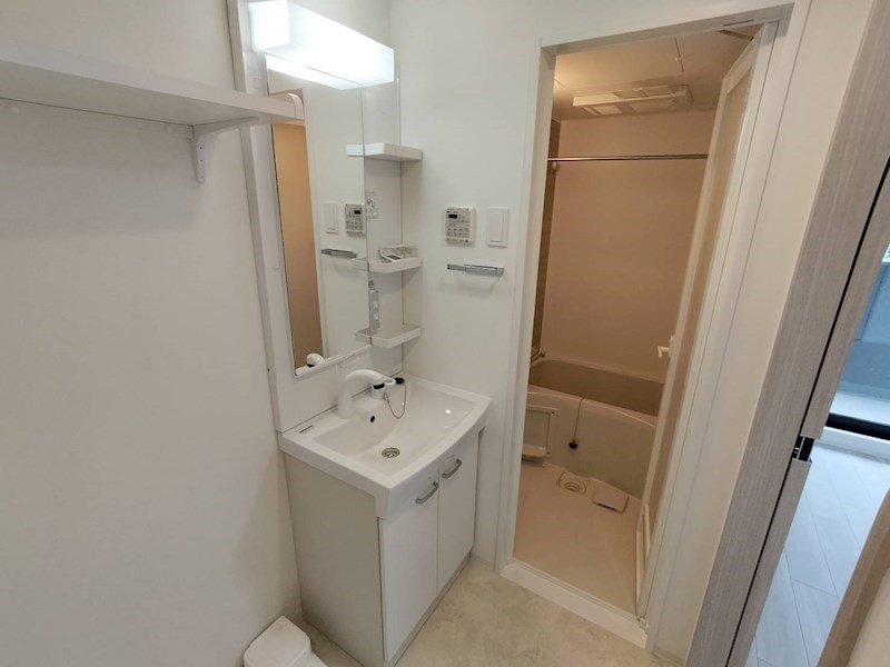 洗面設備　同一物件別部屋写真