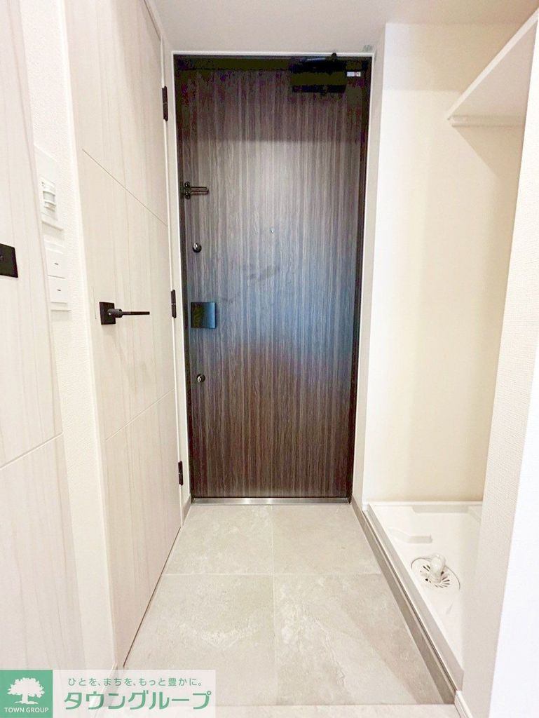 玄関　お部屋探しは株式会社　タウンハウジング　までお気軽にお問合…