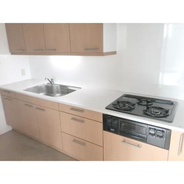 キッチン　※写真は同タイプ住戸です。