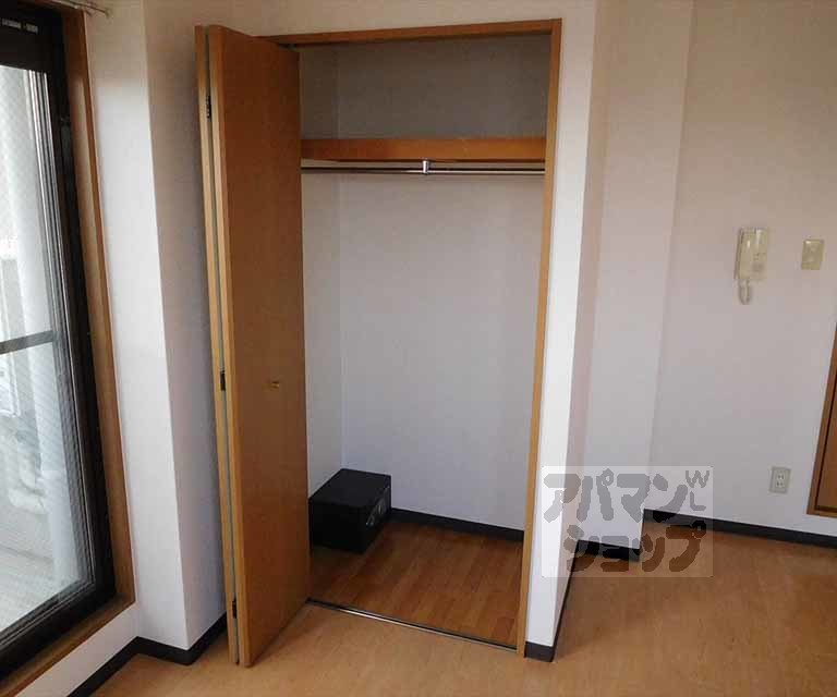 収納　クローゼット