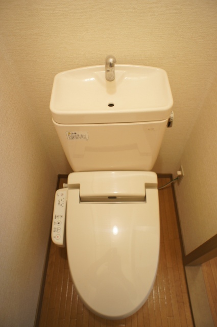トイレ　図面と現状に相違がある場合には現状を優先