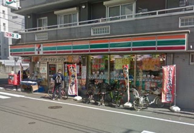 コンビニ　セブンイレブン　世田谷北沢店（コンビニ）まで275m