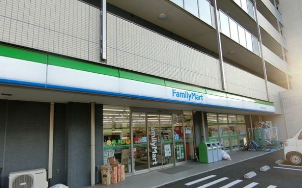 コンビニ　ファミリーマート大田本羽田二丁目店（コンビニ）まで201m