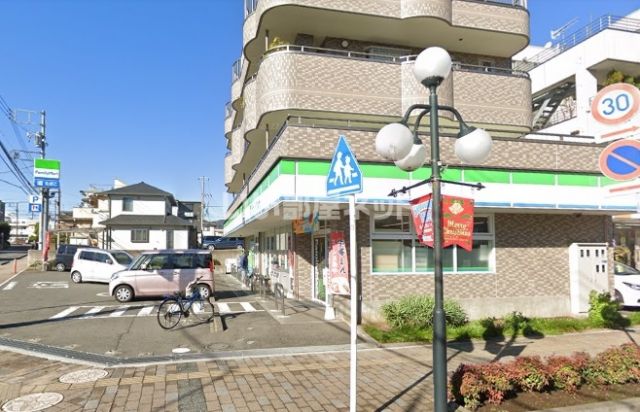 コンビニ　ファミリーマート 渋沢南店（コンビニ）まで344m
