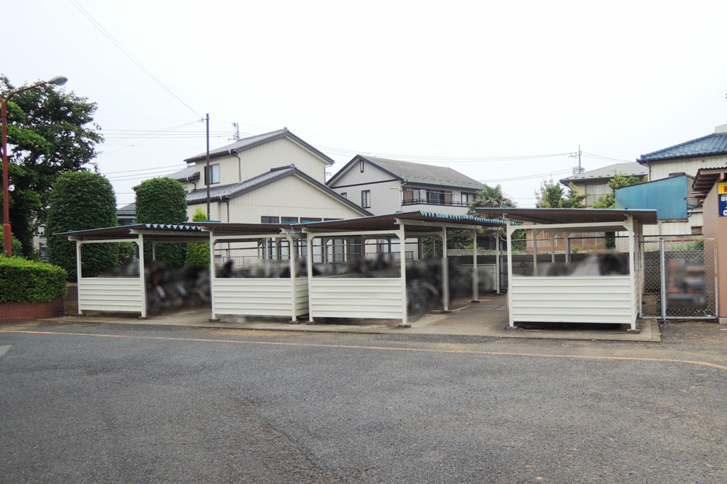 その他共有部分　屋根付き駐輪場です。