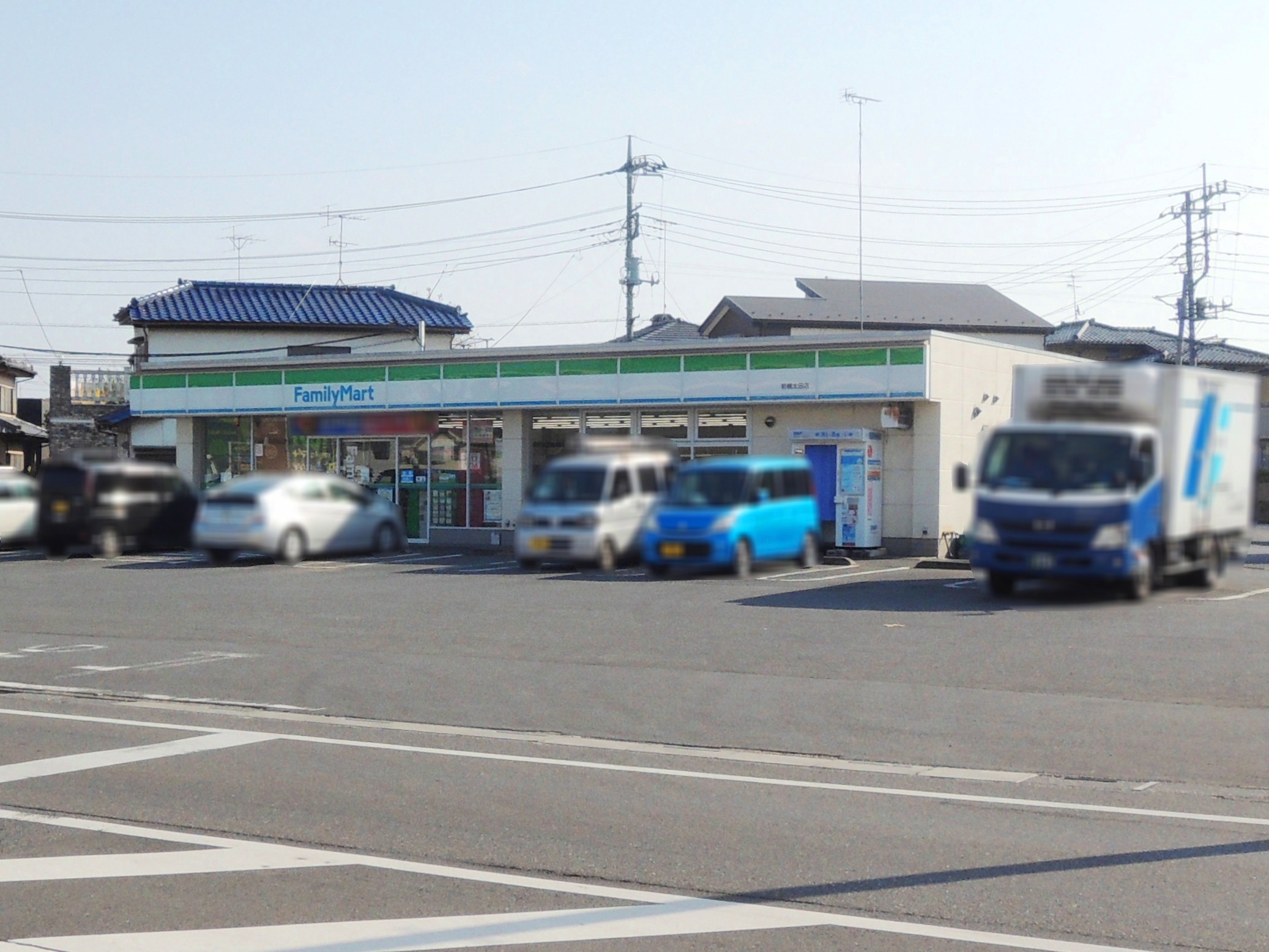 コンビニ　ファミリーマート岩槻太田店（コンビニ）まで520m