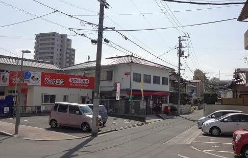 郵便局　西辻郵便局（郵便局）まで141m