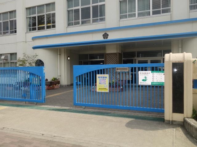 小学校　神戸市立本山第二小学校（小学校）まで496m
