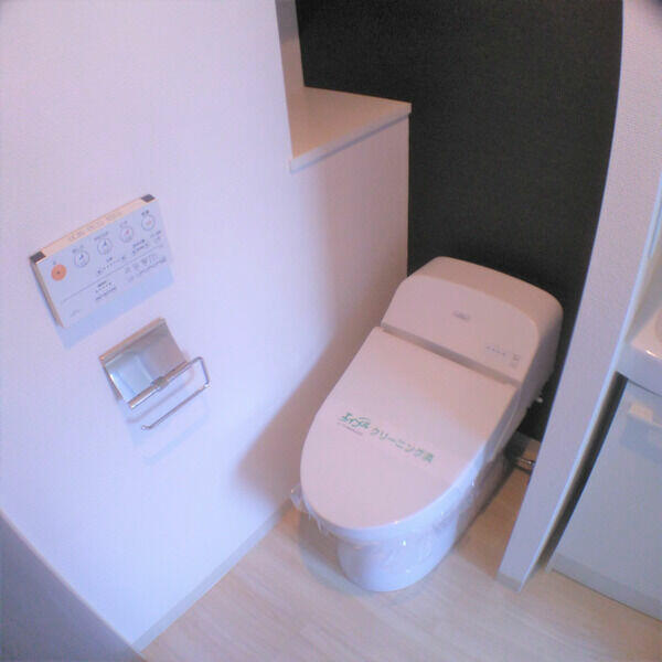 トイレ　他号室　同施工参考写真