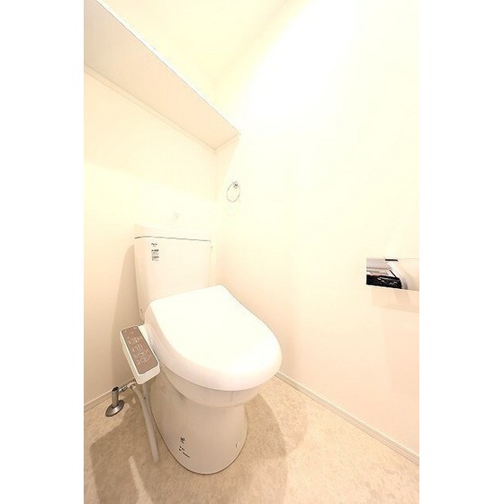 ＪＲ鹿児島本線 吉塚駅 徒歩14分 3階建 築2年のトイレ写真