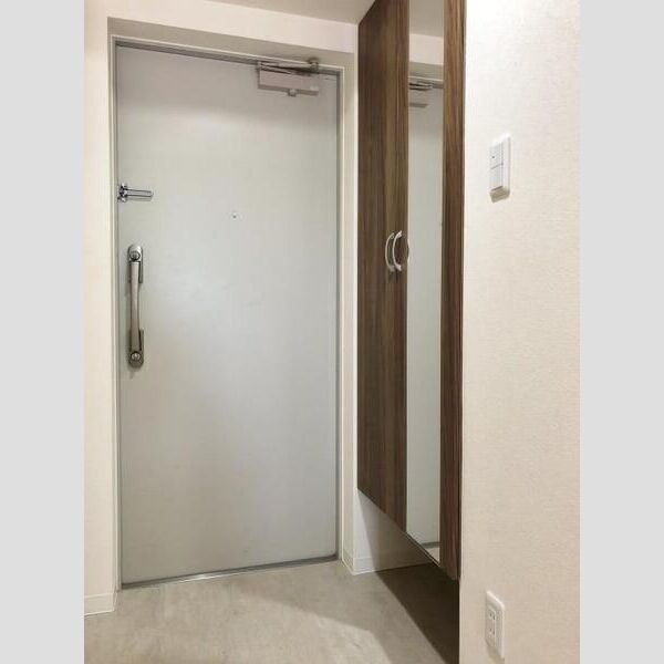 玄関　※他号室参考画像※