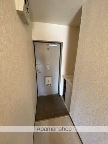 ＪＲ日豊本線 国分駅 徒歩22分 3階建 築30年の玄関写真