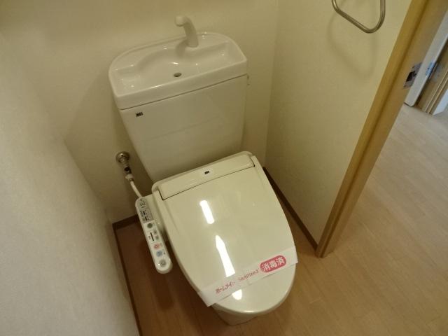 トイレ　シャワー付トイレ