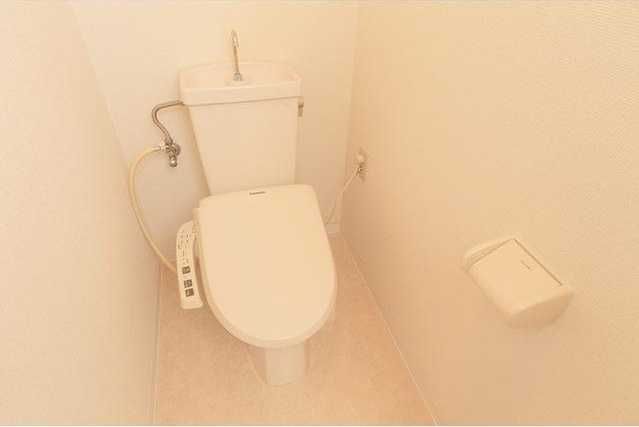 サンフラッツ南桜塚のトイレ写真