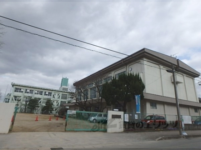 小学校　御牧小学校（小学校）まで1600m