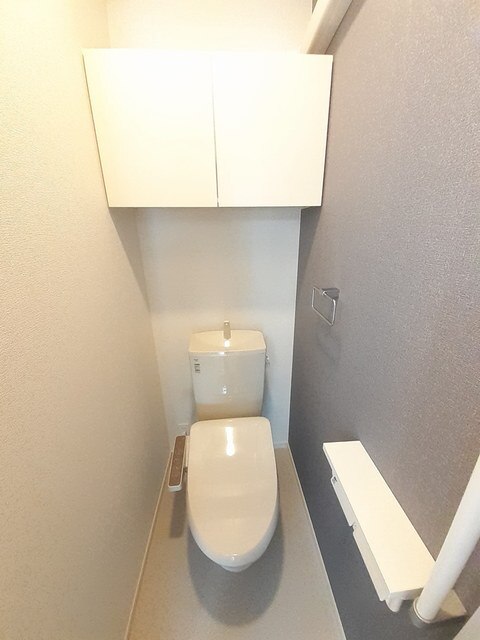 エスポワ一ル ホウフ IIIのトイレ写真