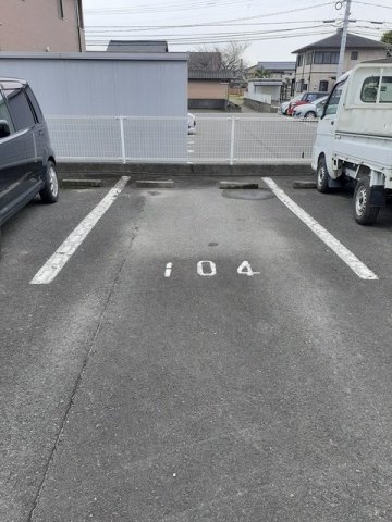 駐車場　駐車場完備です