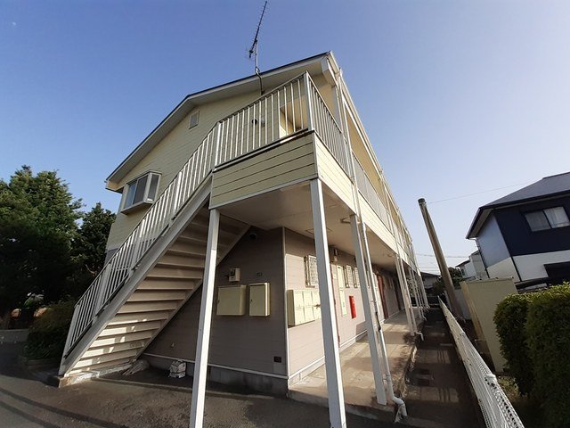 建物外観　落ち着いた雰囲気の外観です