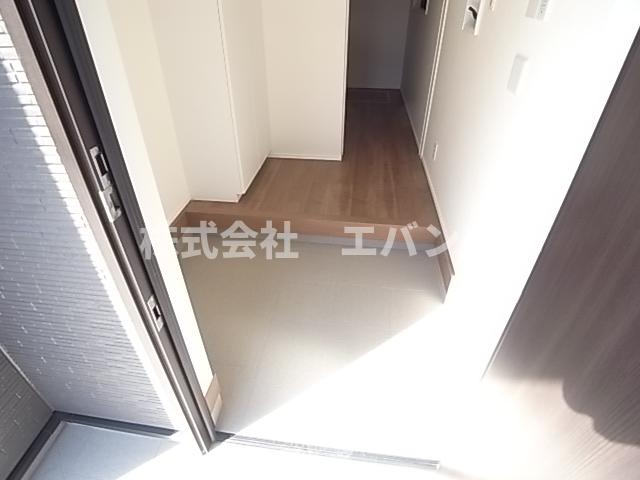 玄関　収納もある玄関です
