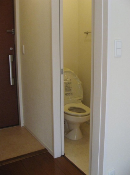 トイレ　別部屋参考写真