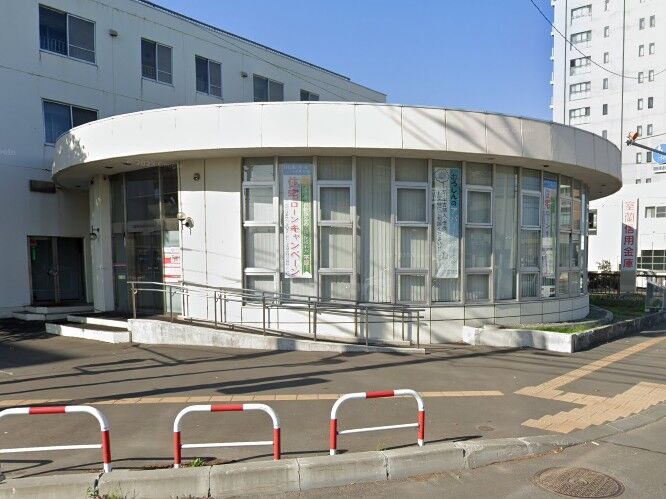 銀行　室蘭信用金庫札幌北支店（銀行）まで217m