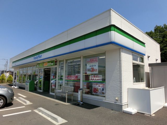 コンビニ　ファミリーマート（コンビニ）まで459m