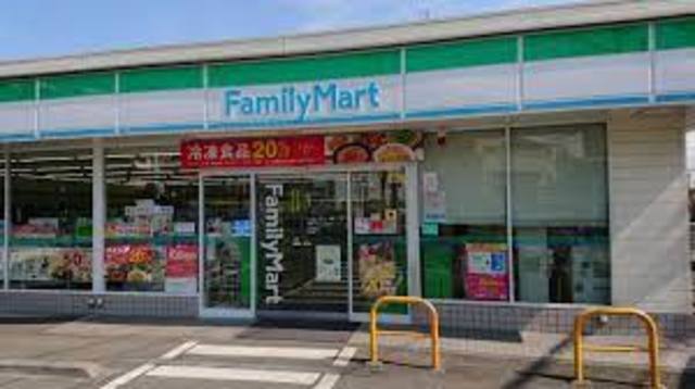 コンビニ　ファミリーマート青葉すみよし台店（コンビニ）まで1024m
