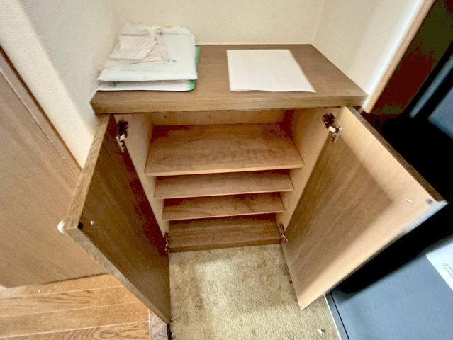 収納　大きいシューズボックスは靴がいっぱい入れれますね。