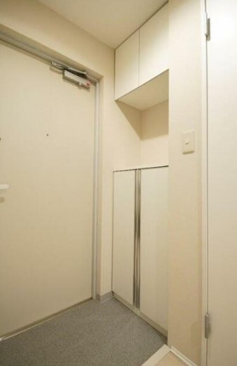 b’CASA蒲田の玄関写真