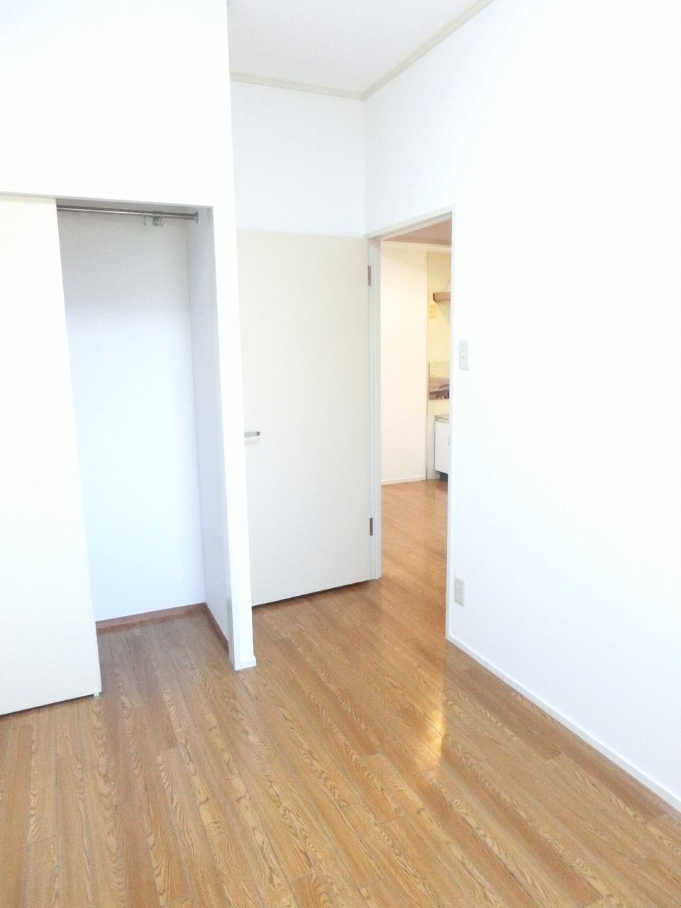 マンションアルファ不動前の内装写真