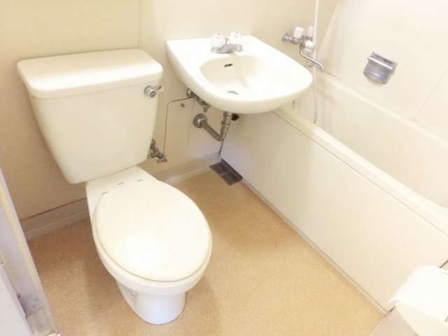 マンションアルファ不動前のトイレ写真