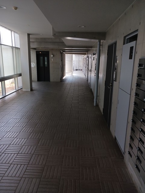 ロビー　ＥＶ前ロビー