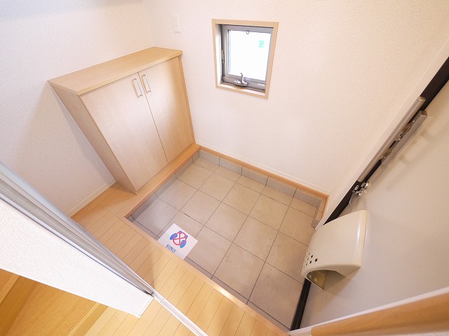 玄関　シンプルで使いやすい玄関です