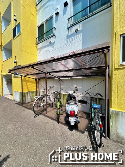 ＪＲ阪和線 六十谷駅 徒歩8分 4階建 築48年の外観写真