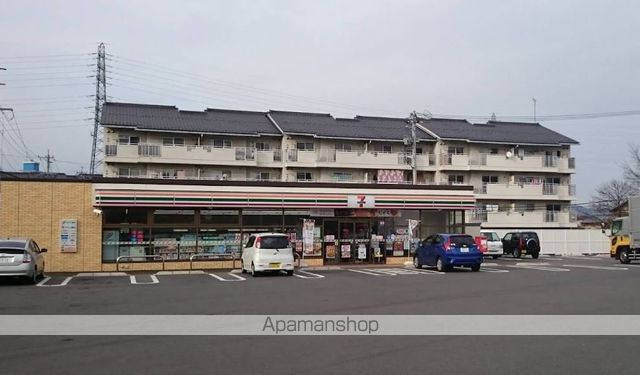コンビニ　セブンイレブン屋代団地店（コンビニ）まで598m