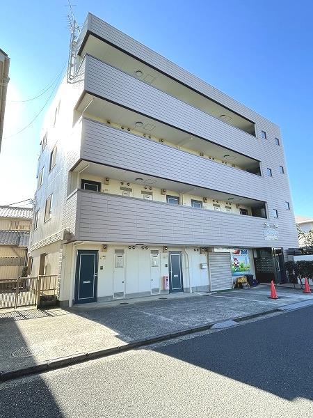 マンションアムールの外観写真